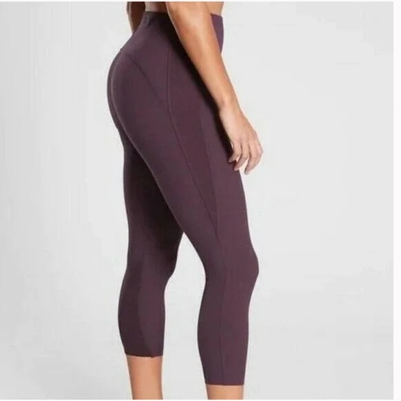 Athleta Ultimate Dobby Mesh Capri Leggings High Rise Mulberry Rose Purple Small - Picture 2 of 11